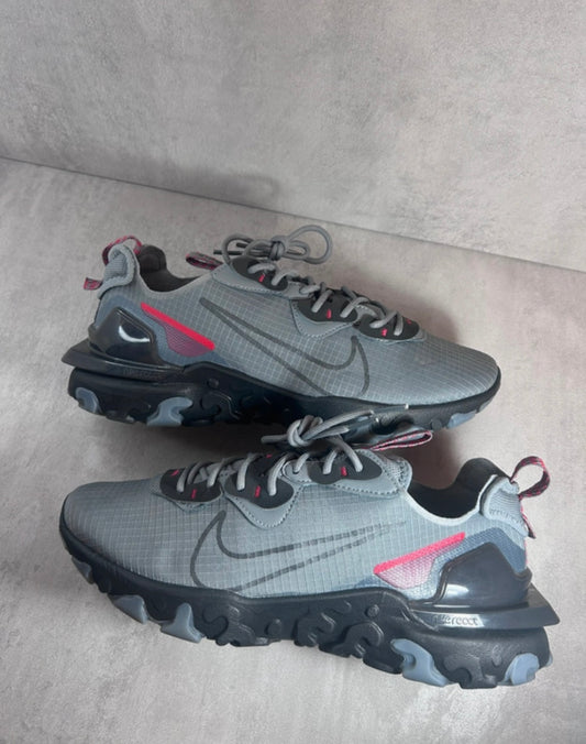 Nike React Vision | Anthracite Grey Red | Size UK 9 / EU 44