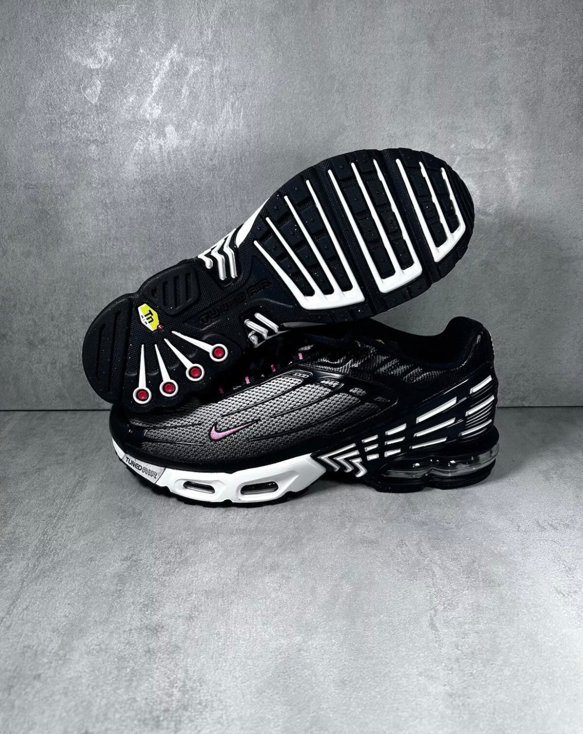 Nike Air Max Plus TN 3 | Sunset Pulse Black White Pink