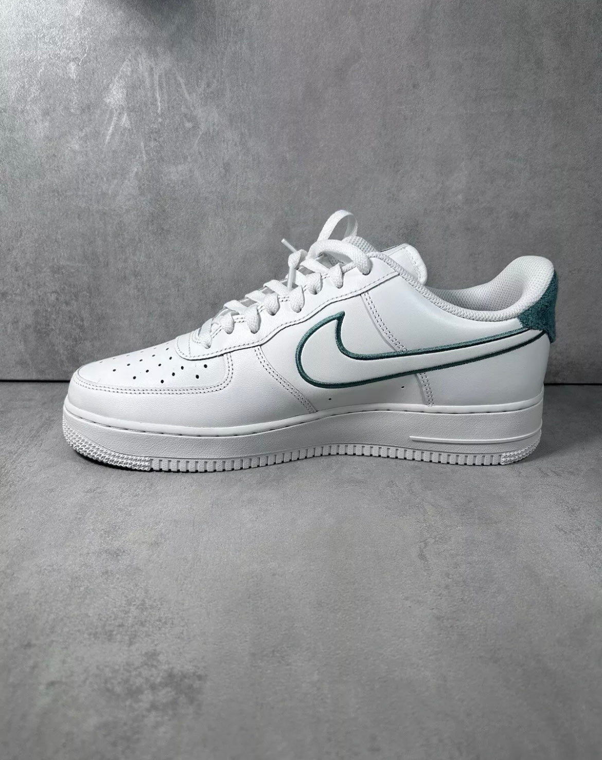 Nike Air Force 1 ‘07 LV8 Resort & Sport |Size UK 10 / EU 45