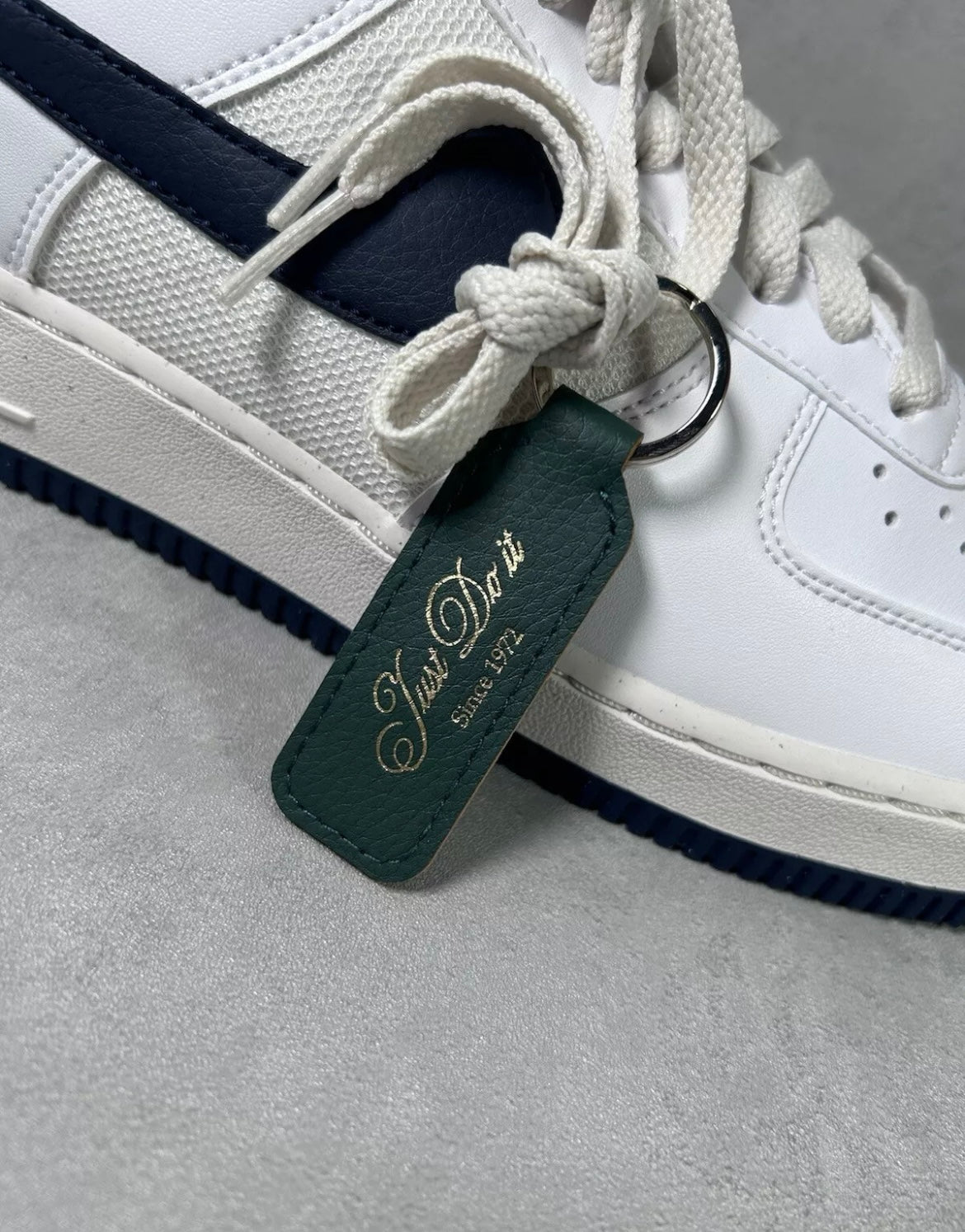 Nike Air Force 1 ‘07 White Obsidian Navy