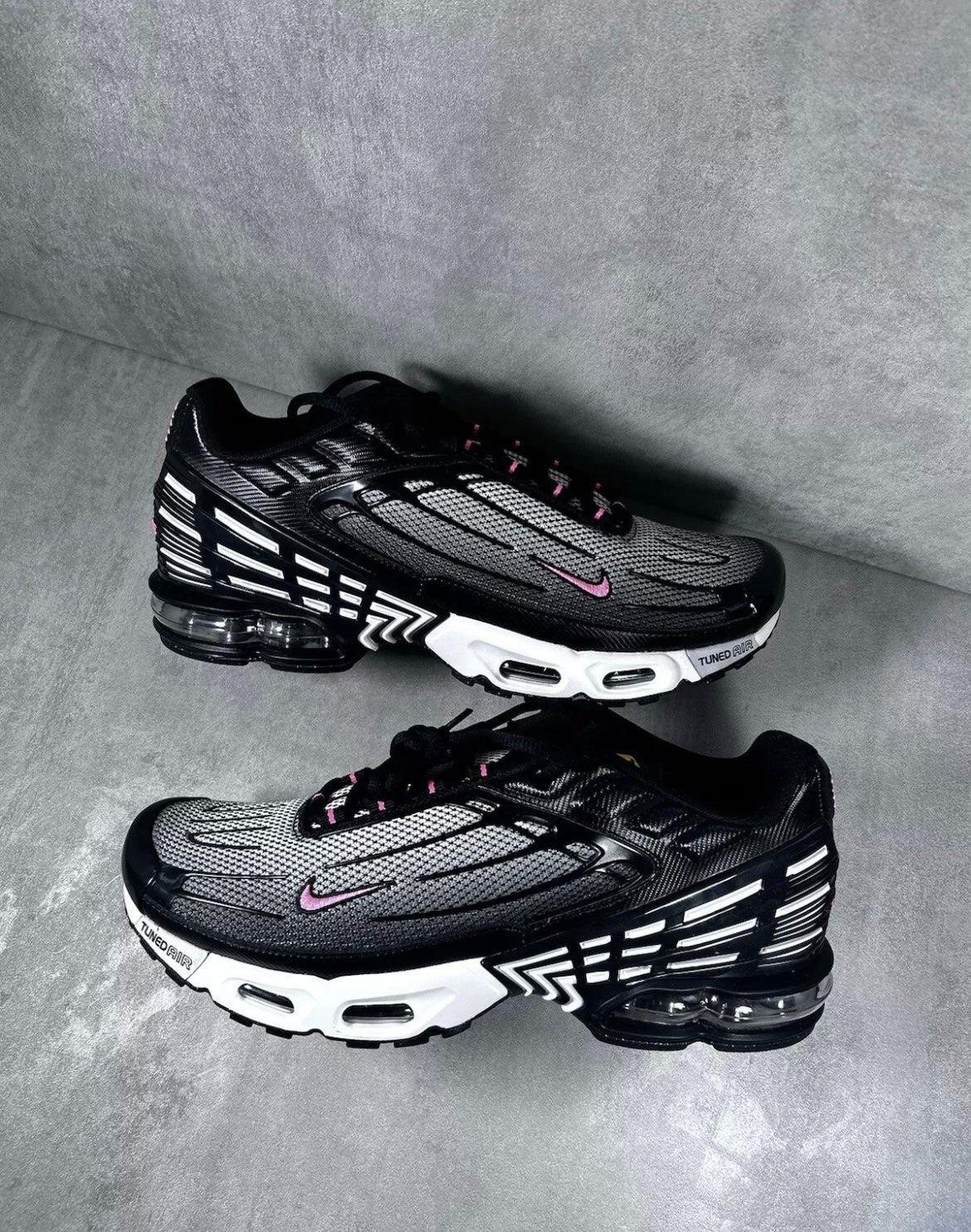 Nike Air Max Plus TN 3 | Sunset Pulse Black White Pink
