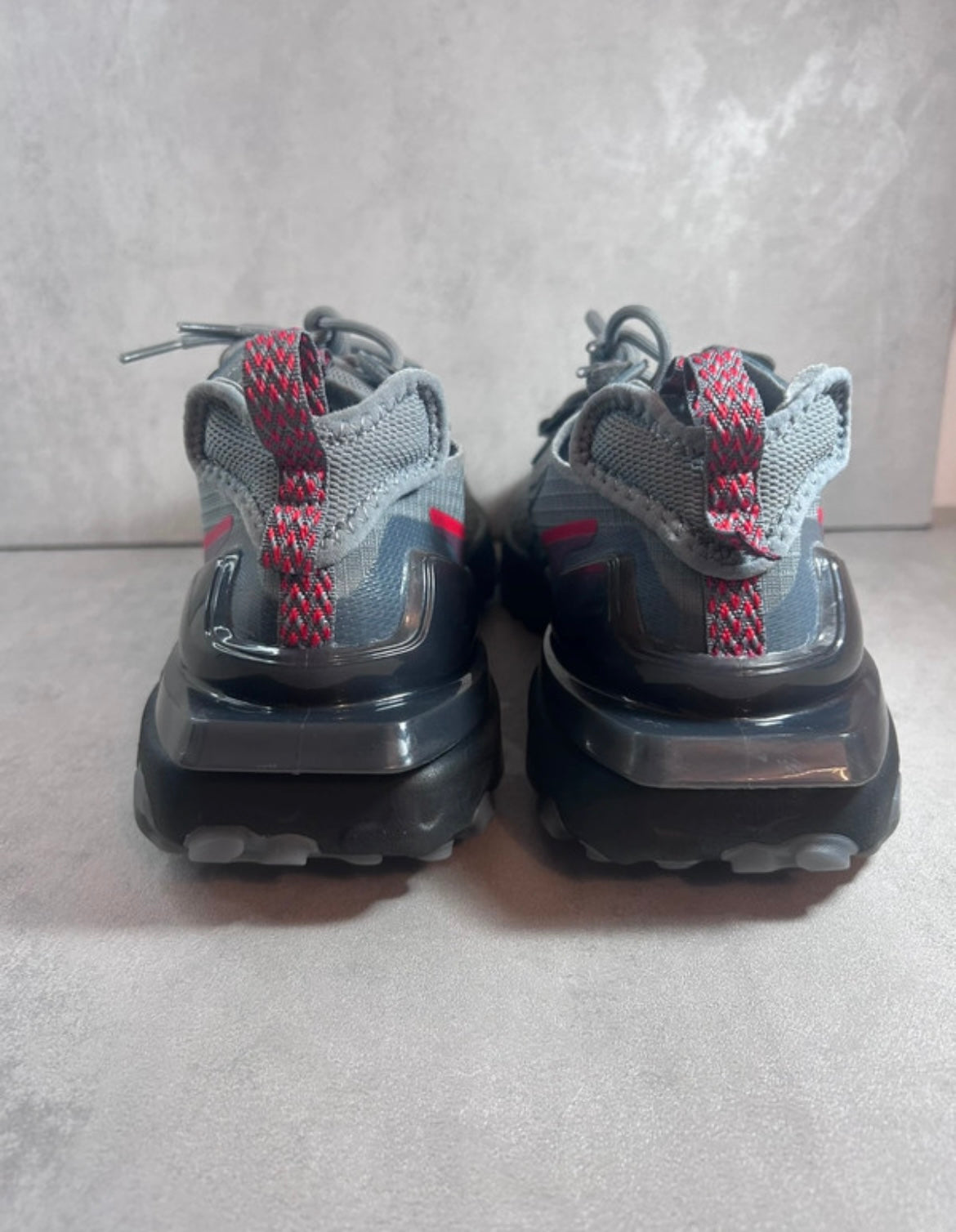 Nike React Vision | Anthracite Grey Red | Size UK 9 / EU 44