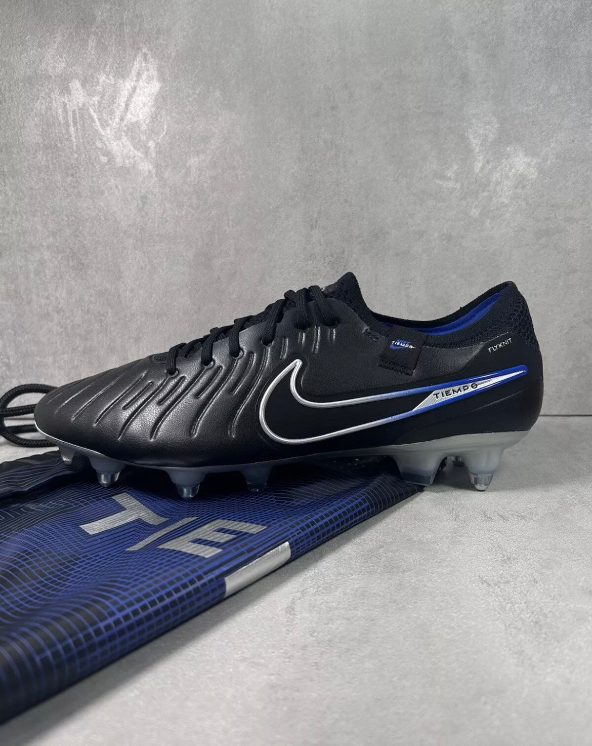 Nike Tiempo Legend 10 Elite Soft Ground AC | Black Blue