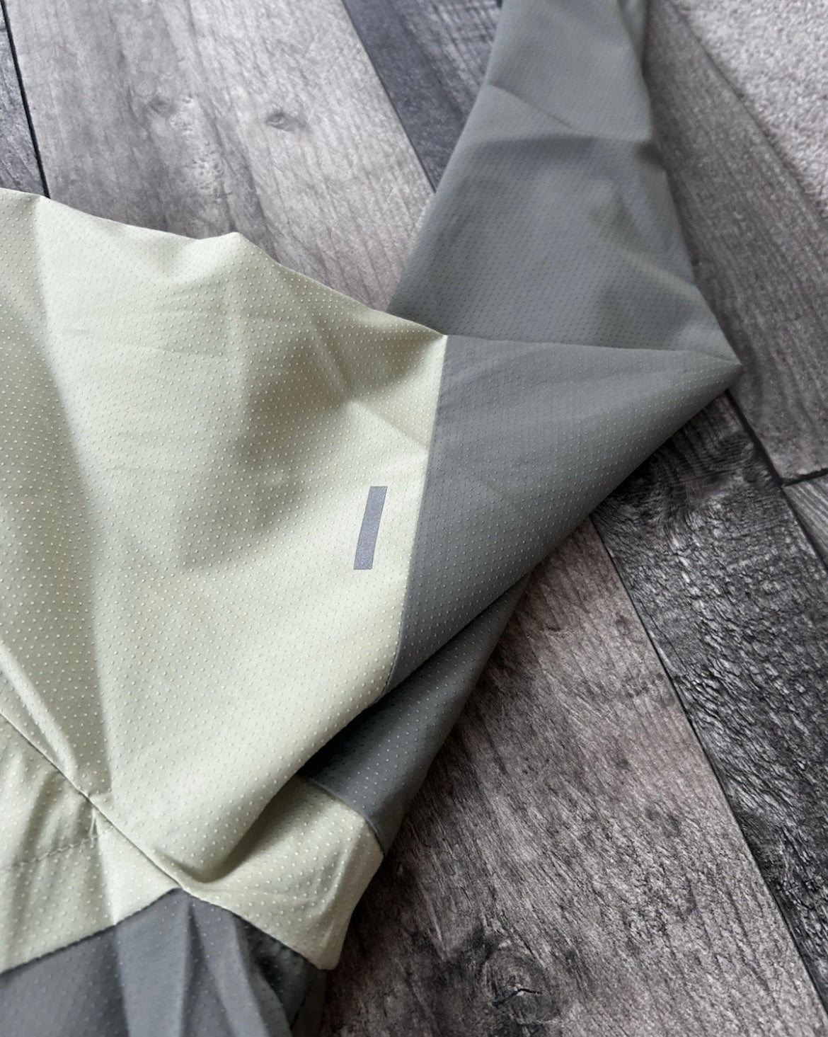 Nike Repel Mens UV Windrunner Jacket |Olive Khaki |