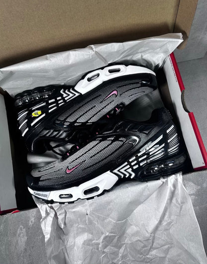 Nike Air Max Plus TN 3 | Sunset Pulse Black White Pink